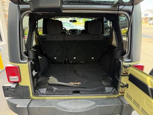 Commando Green 2013 Jeep Wrangler Unlimited Sport