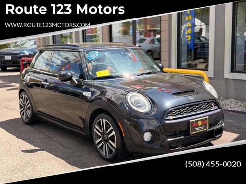 Midnight Black Metallic 2019 MINI Hardtop Cooper S