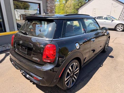 Midnight Black Metallic 2019 MINI Hardtop Cooper S