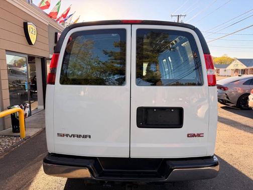 Summit White 2017 GMC Savana 2500 Work Van