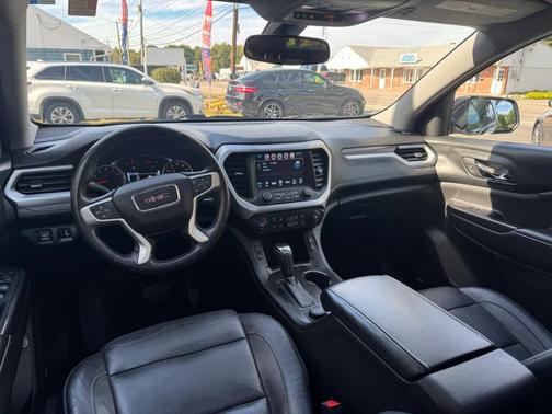 2017 GMC Acadia SLT-1