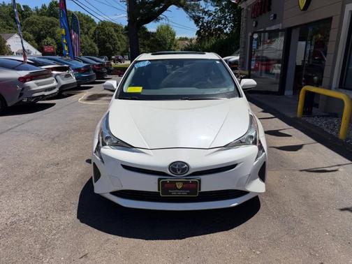 Super White 2017 Toyota Prius Three