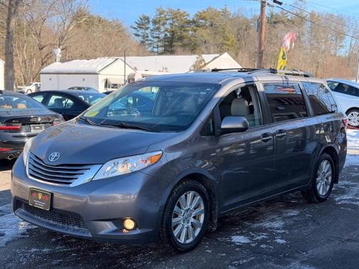 2017 Toyota Sienna XLE Premium