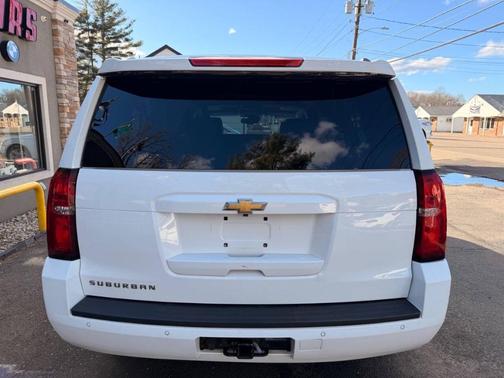 2017 Chevrolet Suburban LT
