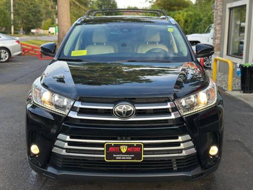 2017 Toyota Highlander Limited Platinum