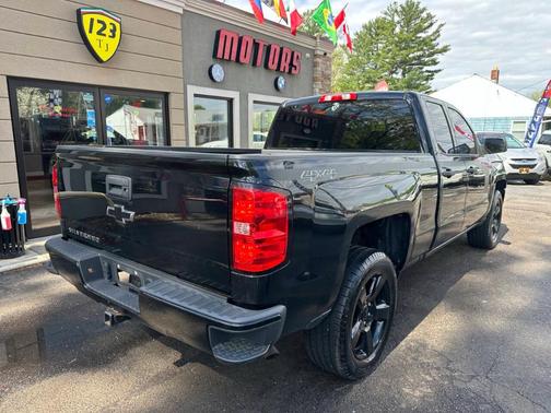 2017 Chevrolet Silverado 1500 Custom