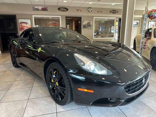 2011 Ferrari California Base