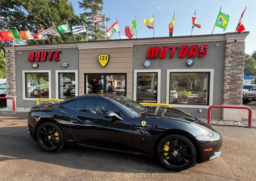 2011 Ferrari California Base