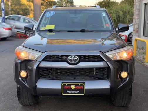 Magnetic Gray Metallic 2016 Toyota 4Runner SR5