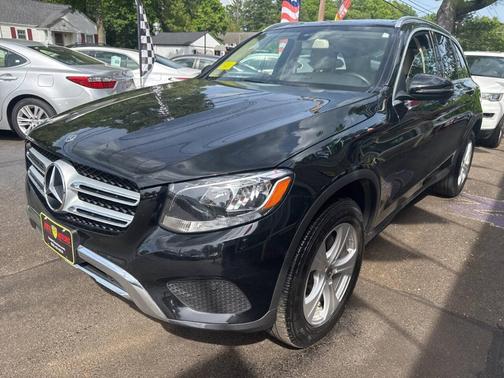 2017 Mercedes-Benz GLC 300 Base 4MATIC