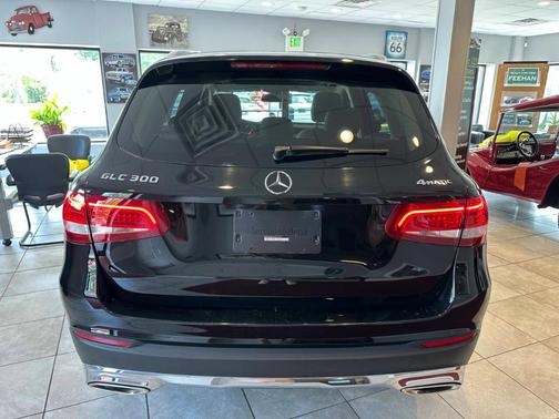 2017 Mercedes-Benz GLC 300 Base 4MATIC