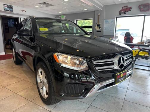 2017 Mercedes-Benz GLC 300 Base 4MATIC