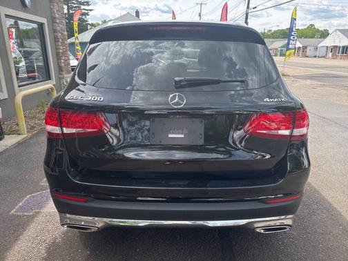 2017 Mercedes-Benz GLC 300 Base 4MATIC