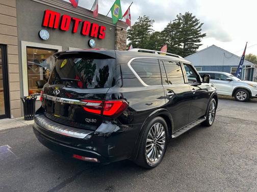 2018 INFINITI QX80 Base