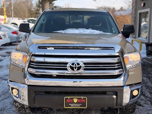 2017 Toyota Tundra SR5