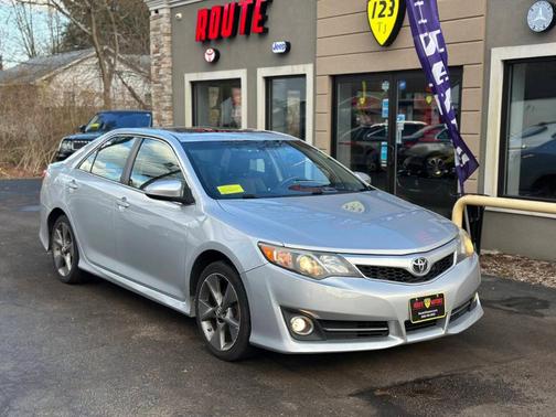2014 Toyota Camry SE
