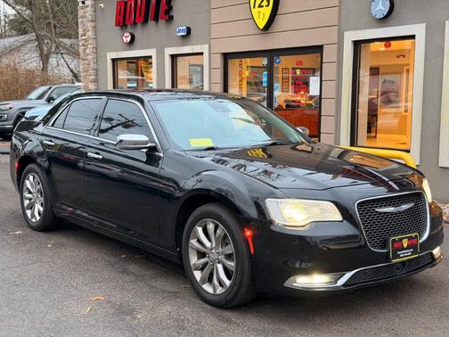 2017 Chrysler 300C Base