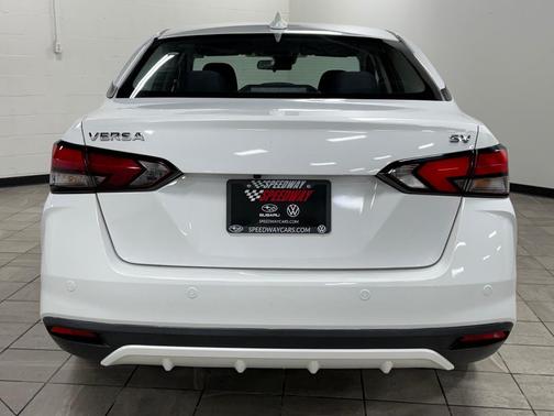 2022 Nissan Versa 1.6 SV