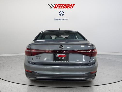 Platinum Gray Metallic 2026 Volkswagen Jetta 1.5T SE