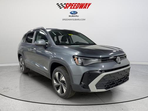 Platinum Gray Metallic 2026 Volkswagen Taos 1.5T SE