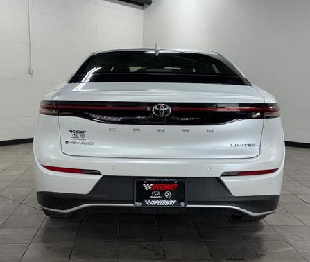 2024 Toyota Crown Limited