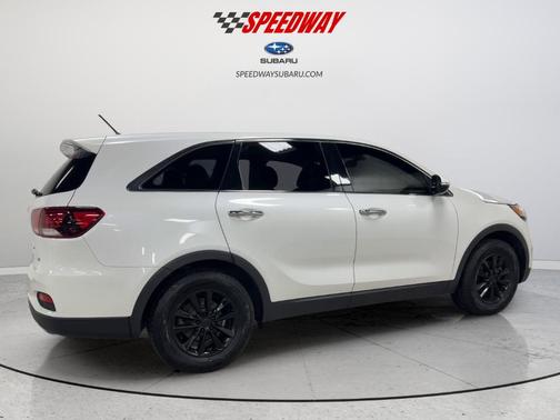 Snow White Pearl 2020 Kia Sorento L