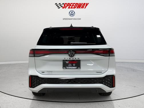 2025 Volkswagen Tiguan 2.0T SE R-Line Black