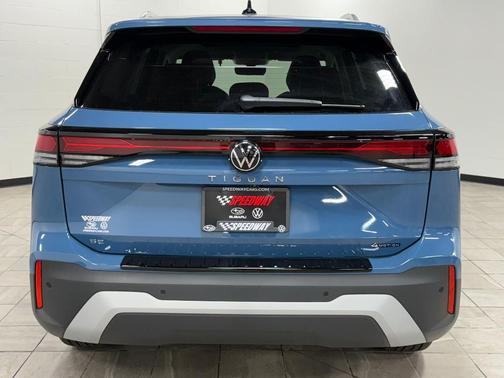 2025 Volkswagen Tiguan 2.0T SE
