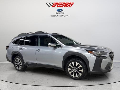 Ice Silver Metallic 2025 Subaru Outback Touring XT