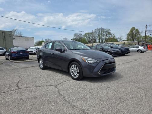 2018 Toyota Yaris iA Base