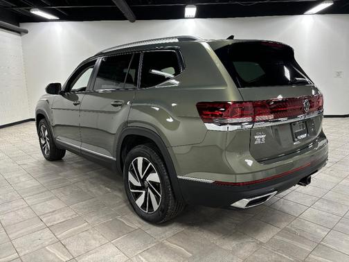 2025 Volkswagen Atlas 2.0T SEL