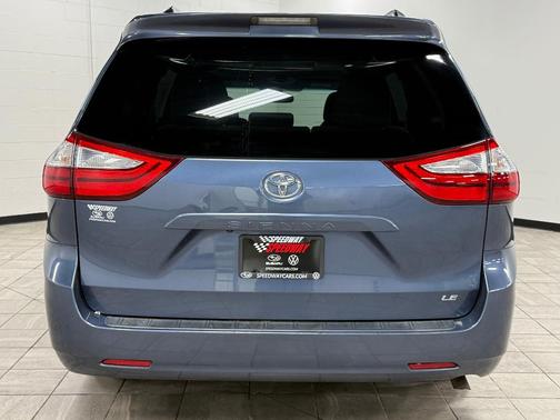 2015 Toyota Sienna LE