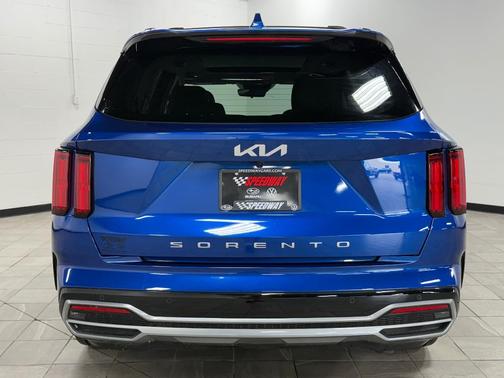 2022 Kia Sorento SX