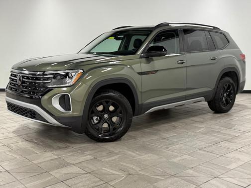 2025 Volkswagen Atlas 2.0T Peak Edition