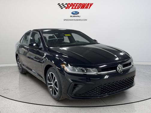 Deep Black Pearl Effect 2026 Volkswagen Jetta 1.5T Sport