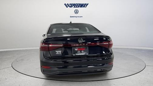 Deep Black Pearl Effect 2026 Volkswagen Jetta 1.5T Sport