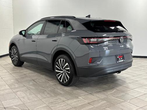 2025 Volkswagen ID.4 Pro