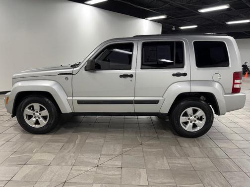 2012 Jeep Liberty Sport