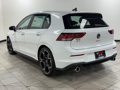 2025 Volkswagen Golf GTI 2.0T Autobahn