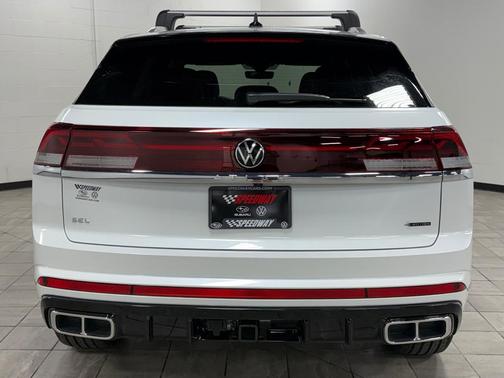 2025 Volkswagen Tiguan 2.0T SE R-Line Black