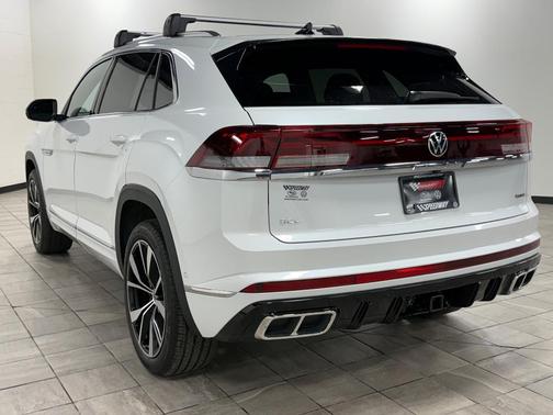 2025 Volkswagen Tiguan 2.0T SE R-Line Black