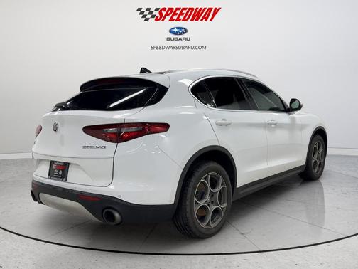 White 2019 Alfa Romeo Stelvio Ti