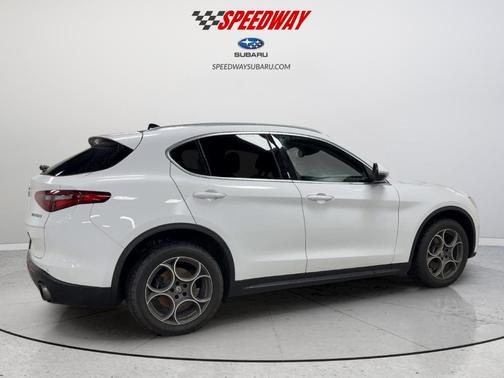 White 2019 Alfa Romeo Stelvio Ti