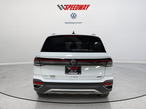 2026 Volkswagen Taos 1.5T SEL