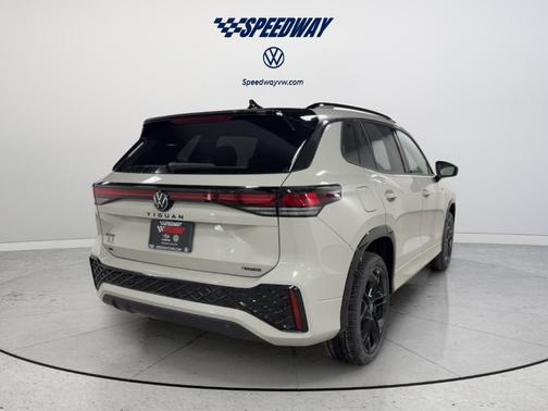 Sandstone 2026 Volkswagen Tiguan 2.0T SE R-Line Black