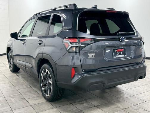 2025 Subaru Forester Hybrid Premium