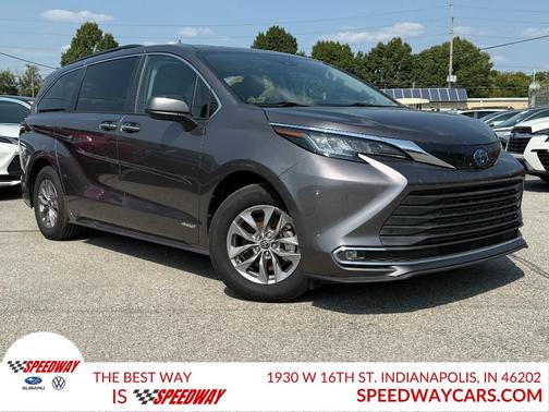 2021 Toyota Sienna XLE