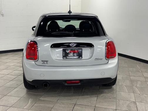 2016 MINI Hardtop Cooper