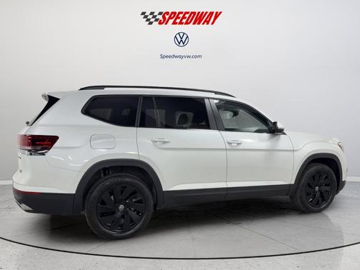 White 2026 Volkswagen Atlas 2.0T SE W/TECHNOLOGY