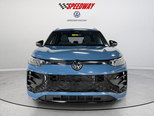 2025 Volkswagen Tiguan 2.0T SE R-Line Black